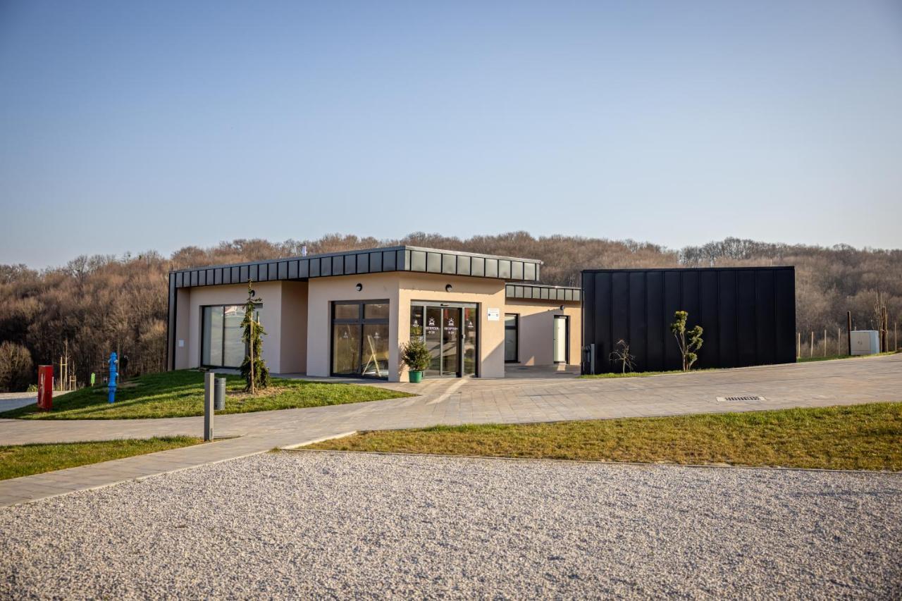 Wine Camp Hazic Hotell Sveti Martin Na Muri Exteriör bild