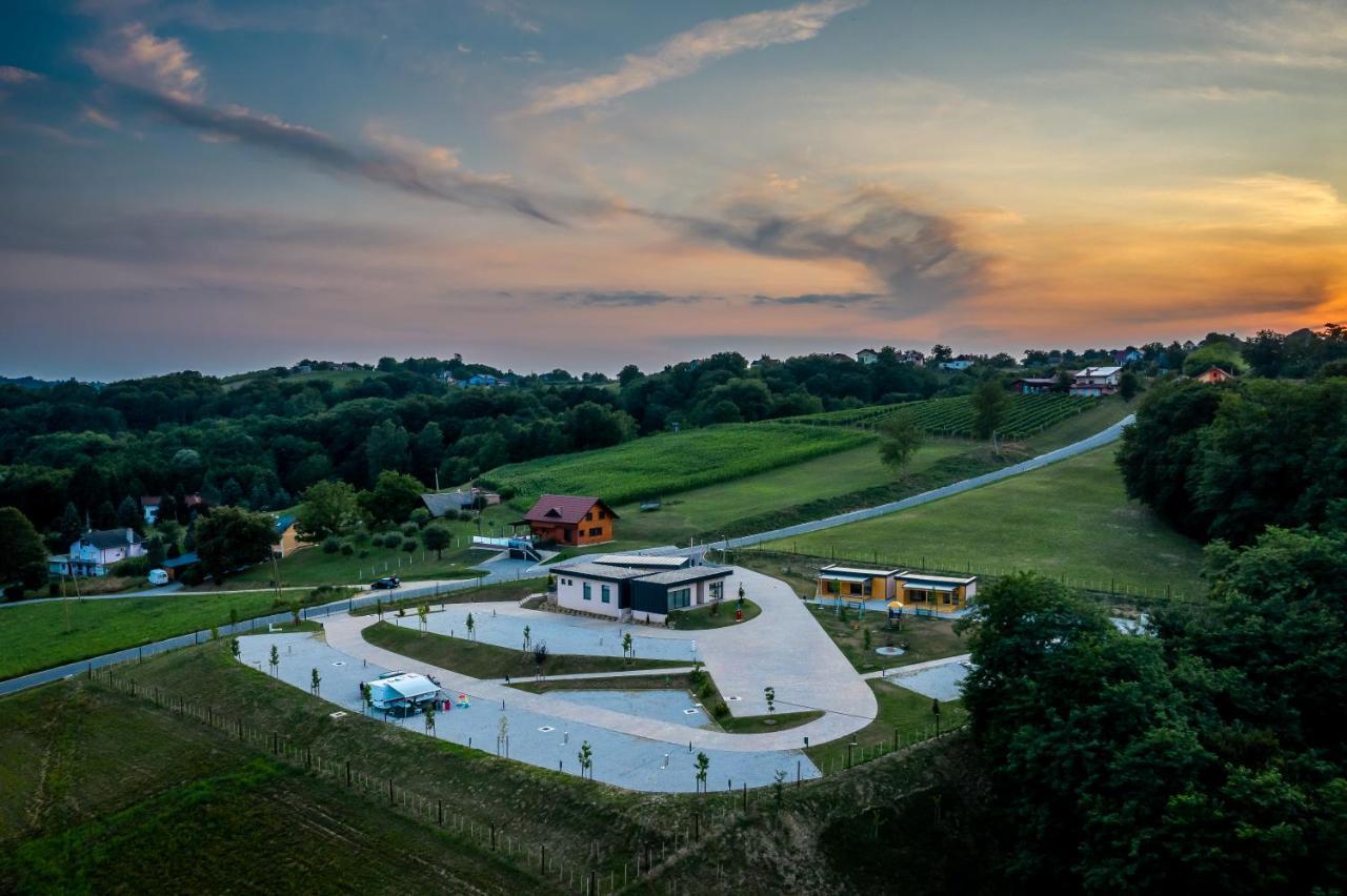 Wine Camp Hazic Hotell Sveti Martin Na Muri Exteriör bild